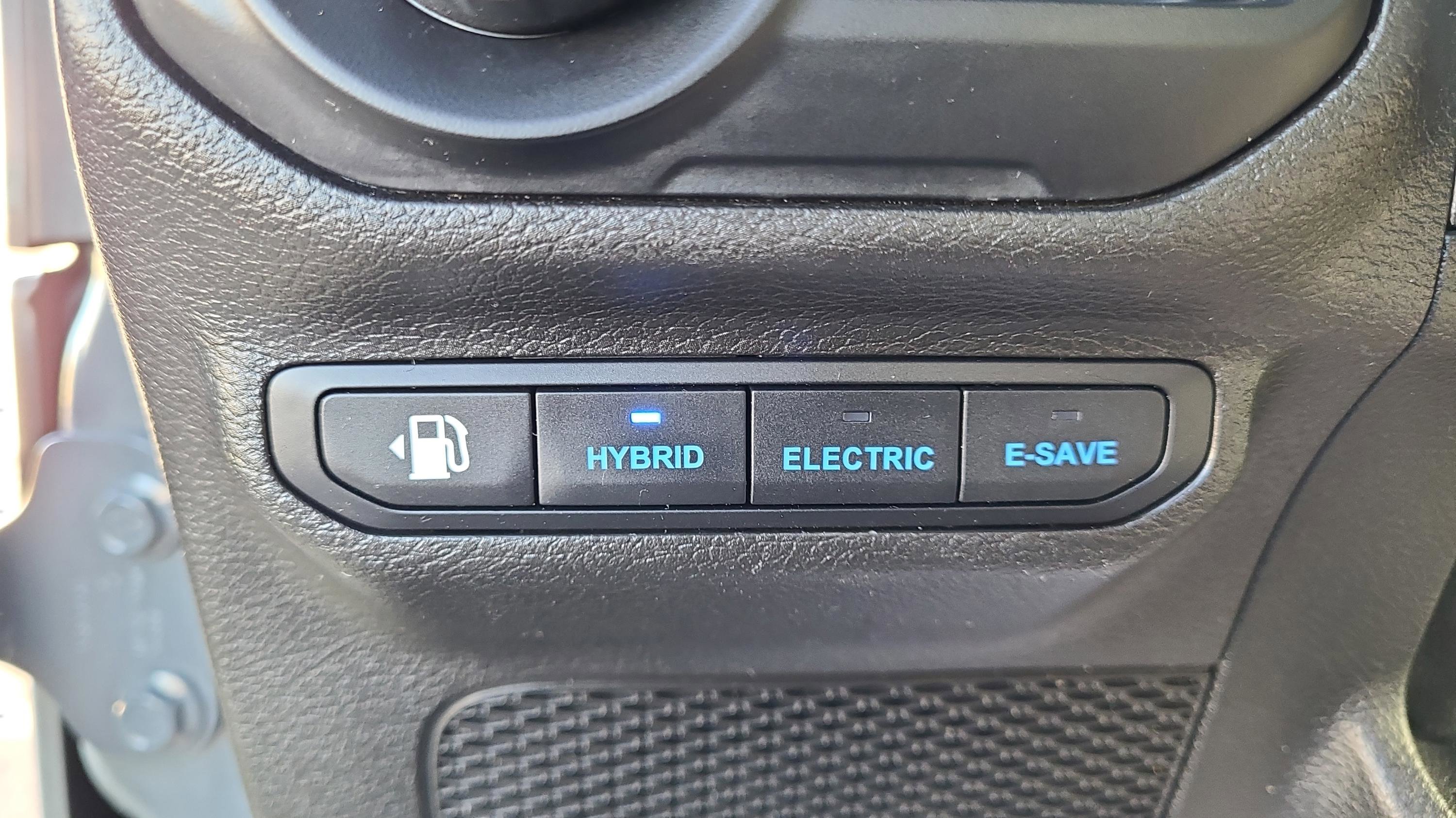 Used 2023 Jeep Wrangler Unlimited Sahara w/ Cold Weather Group image 27