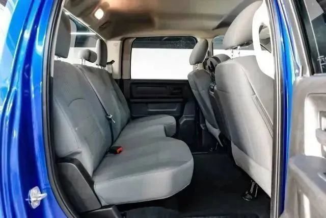 Used 2019 RAM 1500 Express w/ Express Value Package AWD/4WD image 38