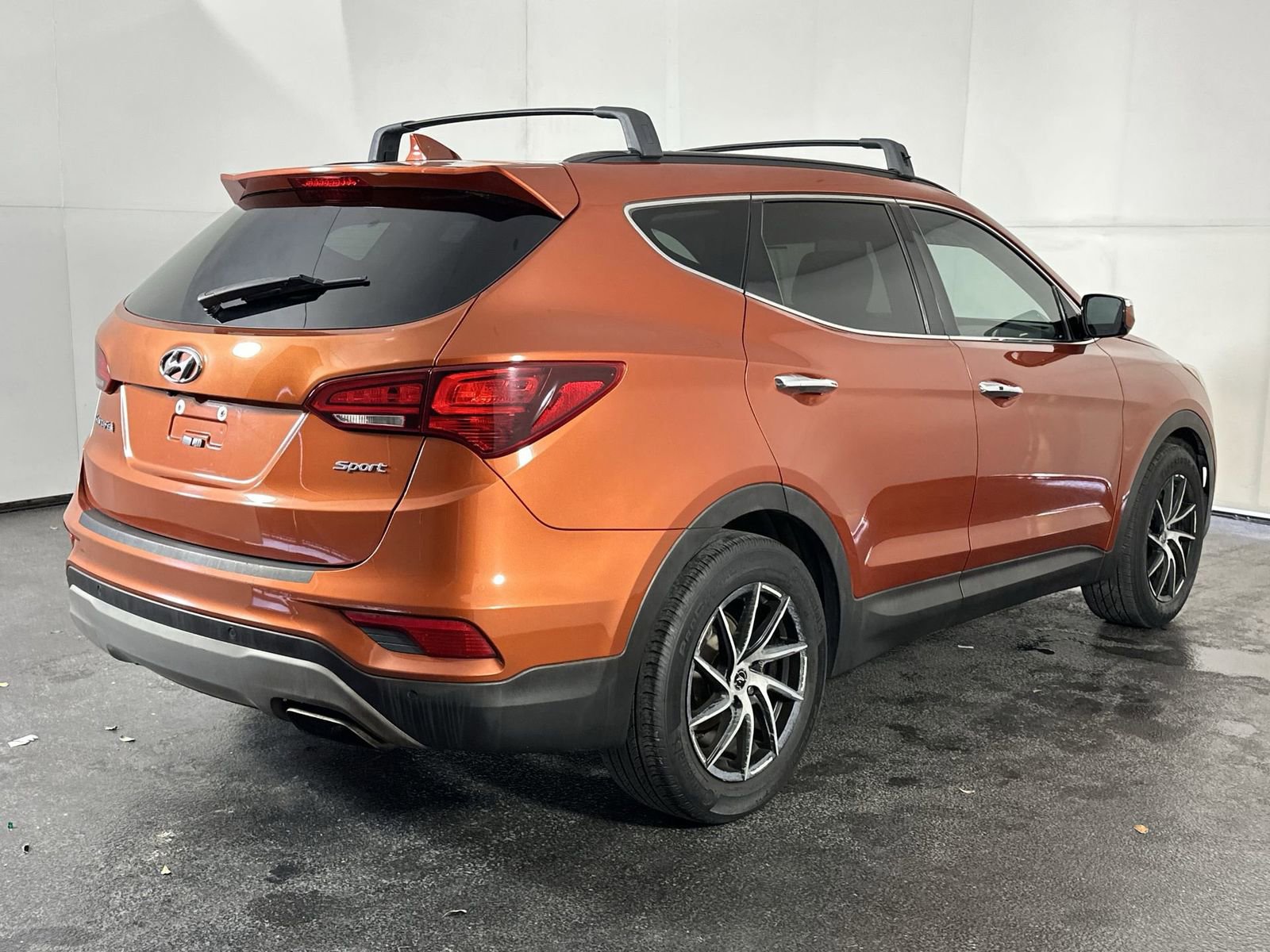 Used 2017 Hyundai Santa Fe Sport w/ 2.4L Tech Package 04 FWD image 8
