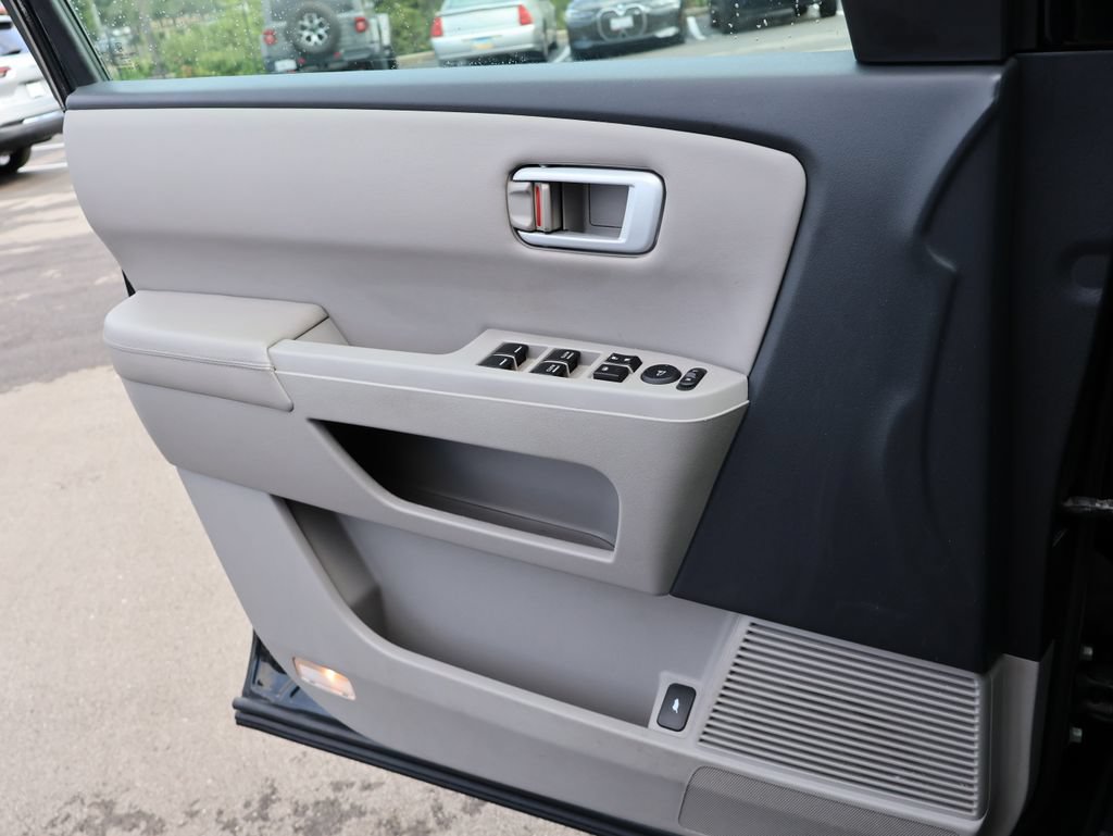 Used 2015 Honda Pilot EX-L image 32