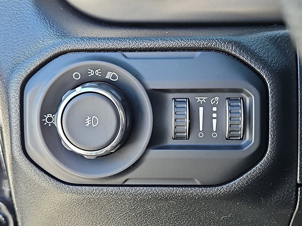 Used 2022 Jeep Wrangler Sport image 24