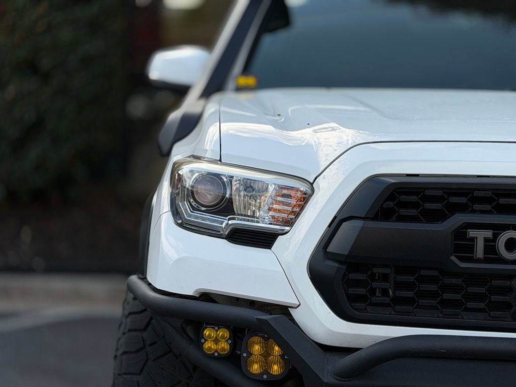 Used 2019 Toyota Tacoma TRD Off-Road image 4
