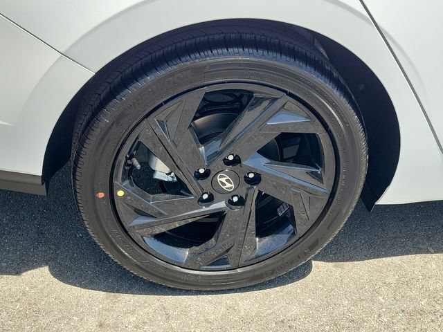 New 2026 Hyundai Elantra SEL Sport FWD image 30