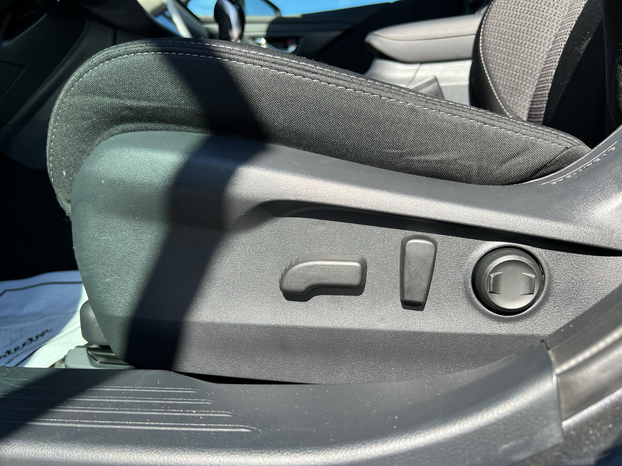 Used 2025 Subaru Outback Premium AWD/4WD image 20