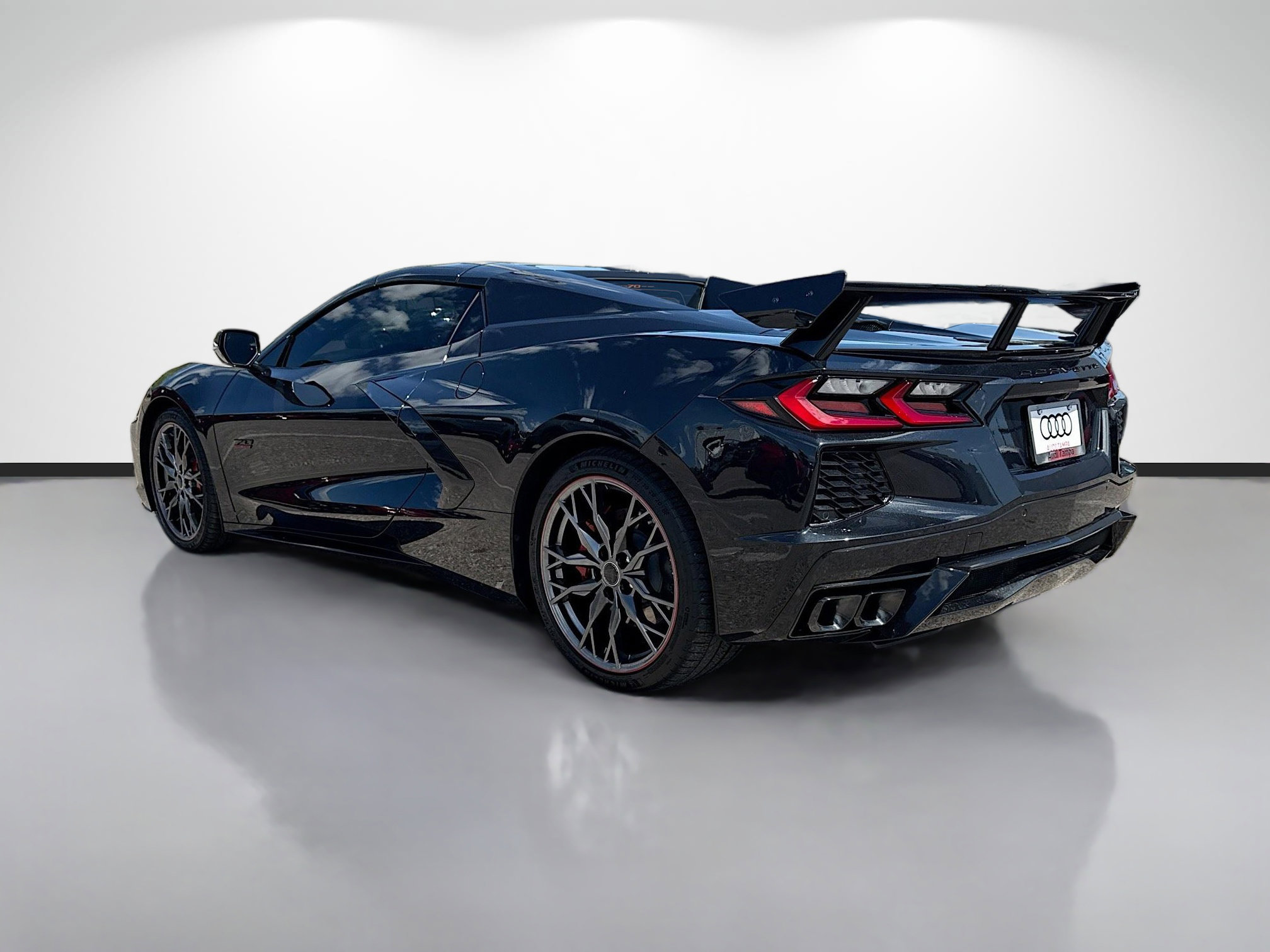 Used 2023 Chevrolet Corvette Stingray Premium Conv RWD image 5