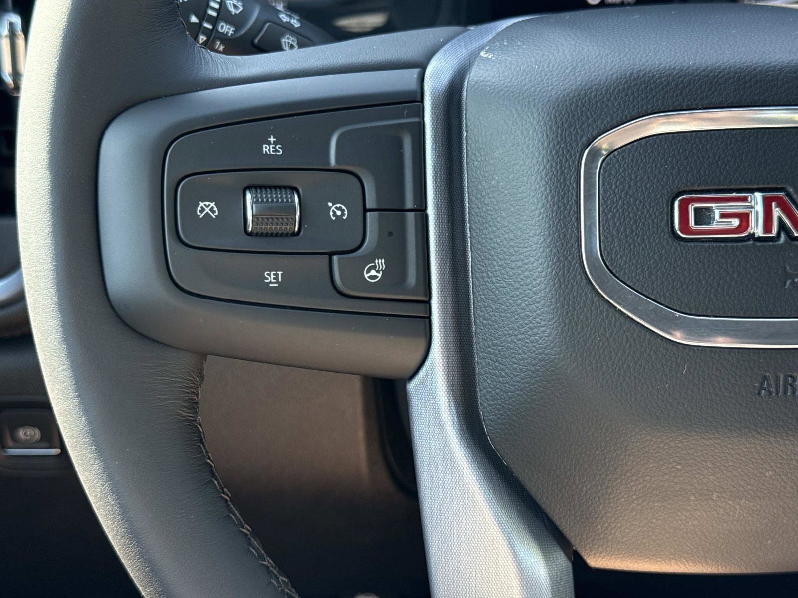 Used 2022 GMC Sierra 1500 Elevation image 7