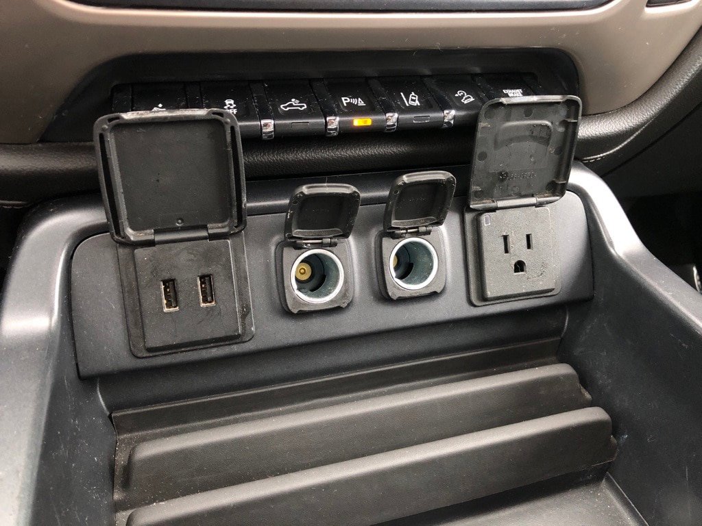 Used 2016 GMC Sierra 2500 Denali w/ Driver Alert Package image 33