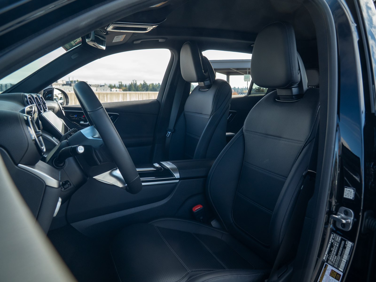 Certified 2026 Mercedes-Benz GLC 300 4MATIC image 23