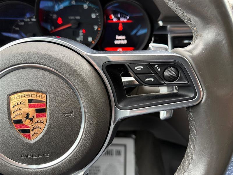 Used 2018 Porsche Macan AWD image 27
