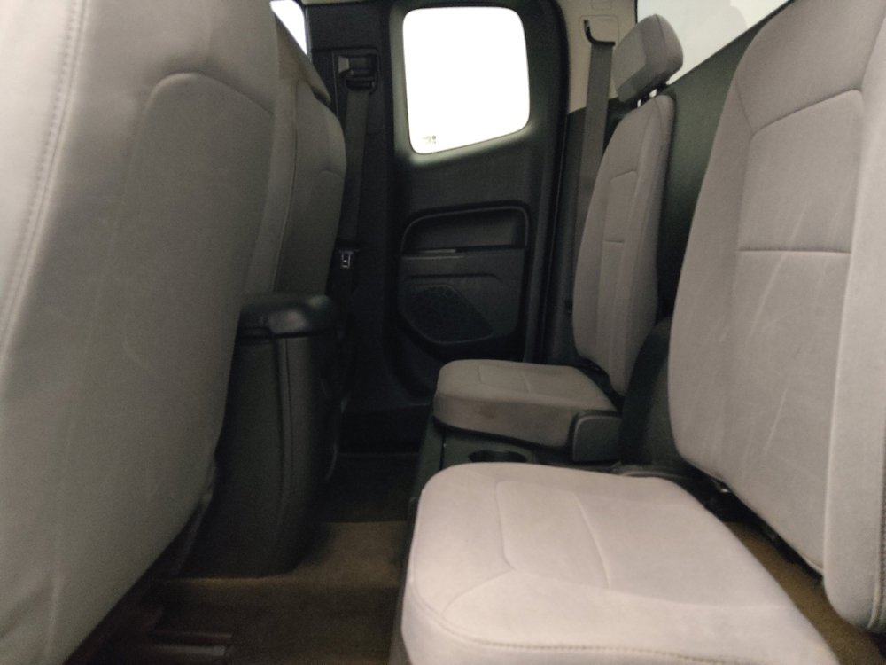 Used 2017 Chevrolet Colorado W/T RWD image 18
