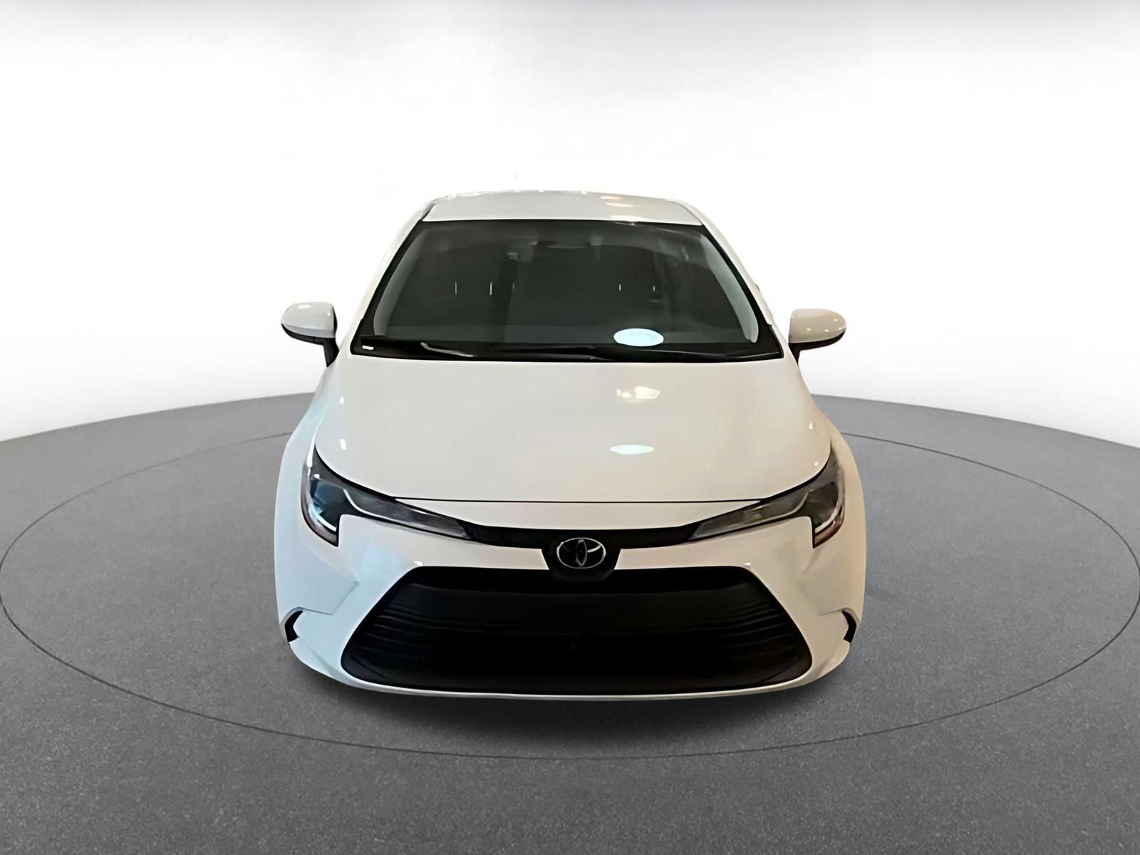 Used 2025 Toyota Corolla LE FWD image 6