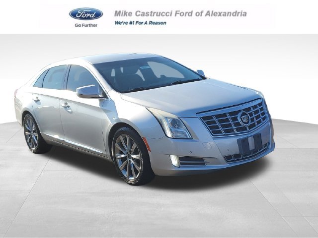 Used 2013 Cadillac XTS Luxury AWD/4WD image 1