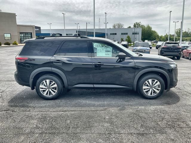 New 2026 Nissan Pathfinder SL w/ Cargo Package AWD/4WD image 31