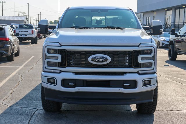 Used 2024 Ford F250 Platinum w/ FX4 Off-Road Package image 2