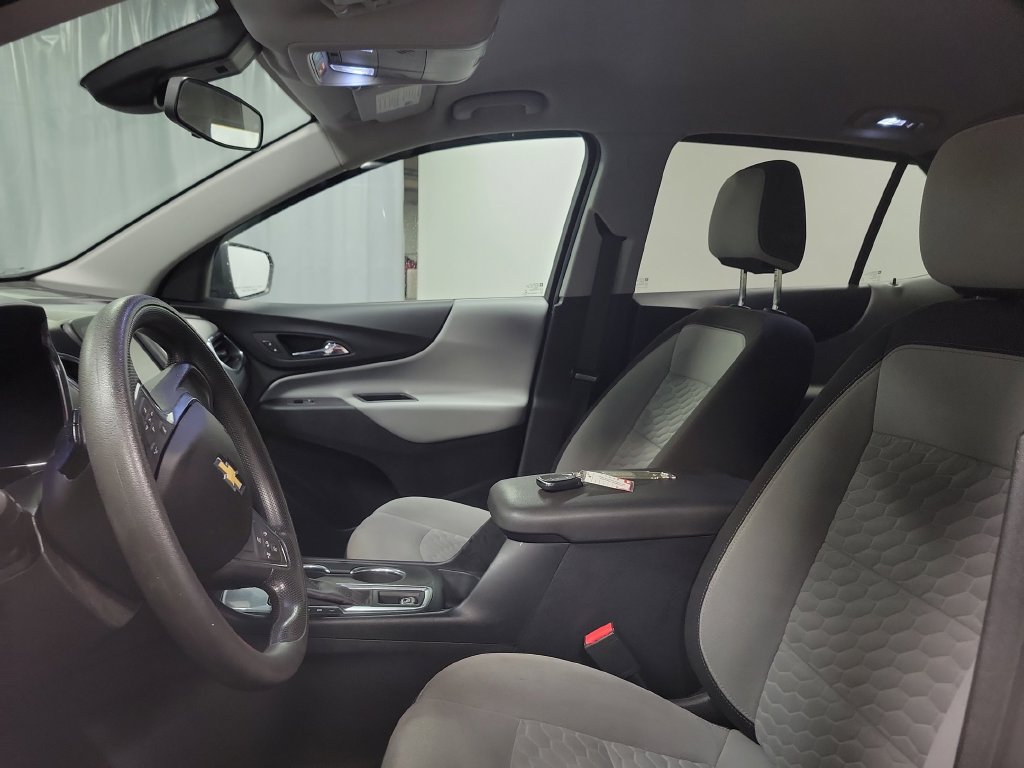 Used 2020 Chevrolet Equinox LT FWD image 16