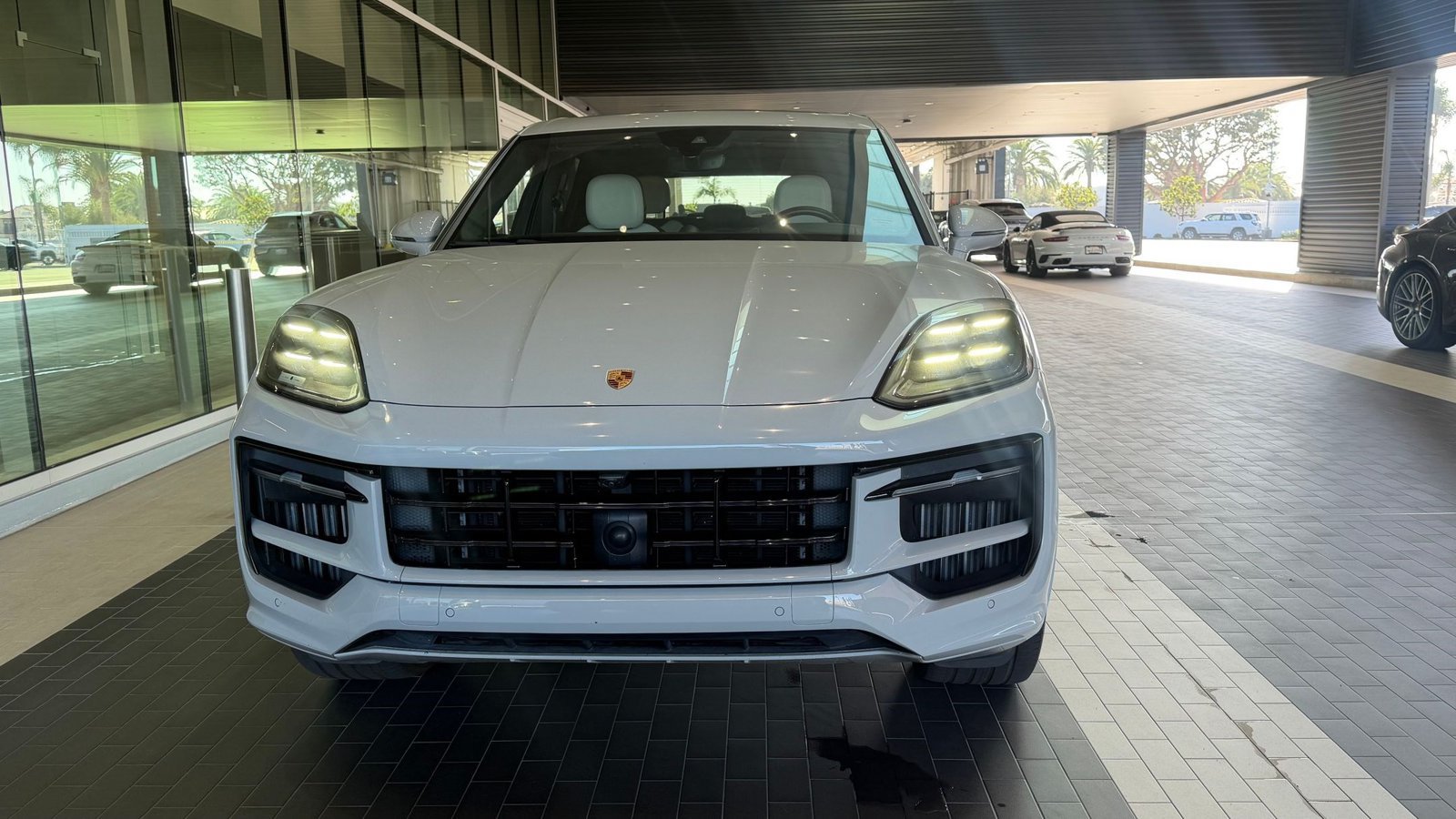 Certified 2024 Porsche Cayenne S AWD/4WD image 5