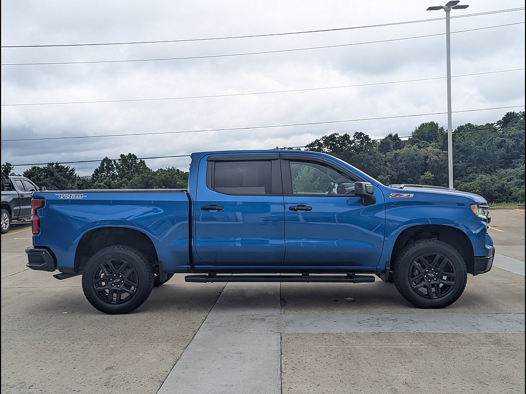 Used 2022 Chevrolet Silverado 1500 LT Trail Boss w/ Protection Package AWD/4WD image 6