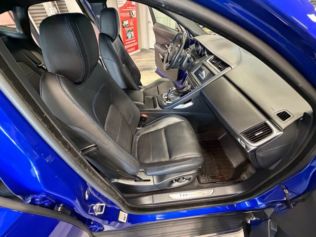 Used 2019 Jaguar E-PACE R-Dynamic SE AWD/4WD image 40