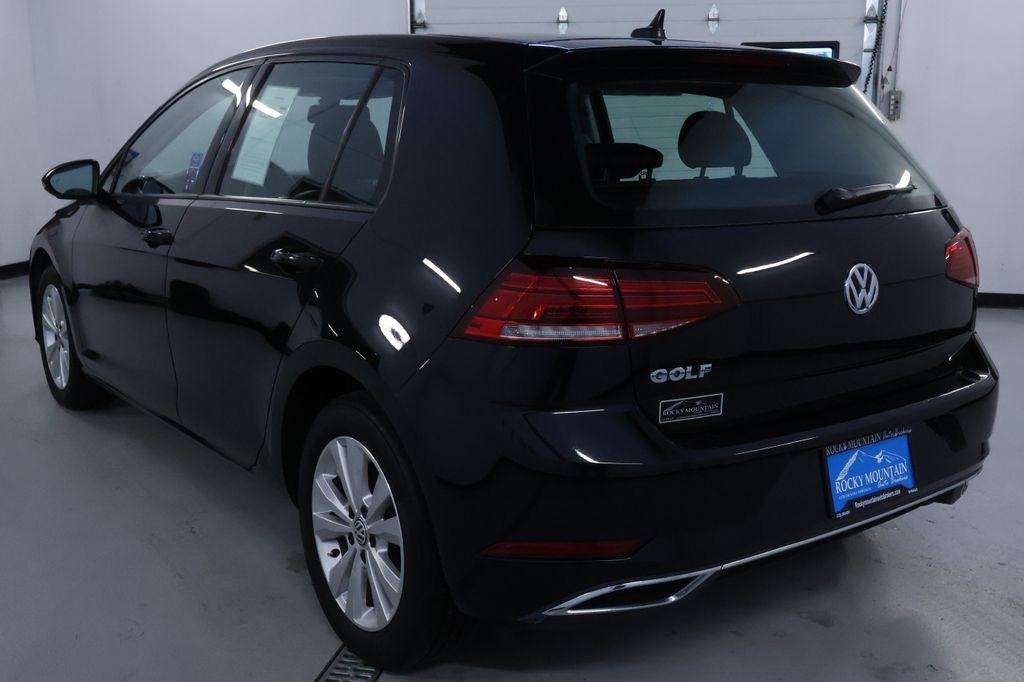 Used 2021 Volkswagen Golf 4-Door image 5