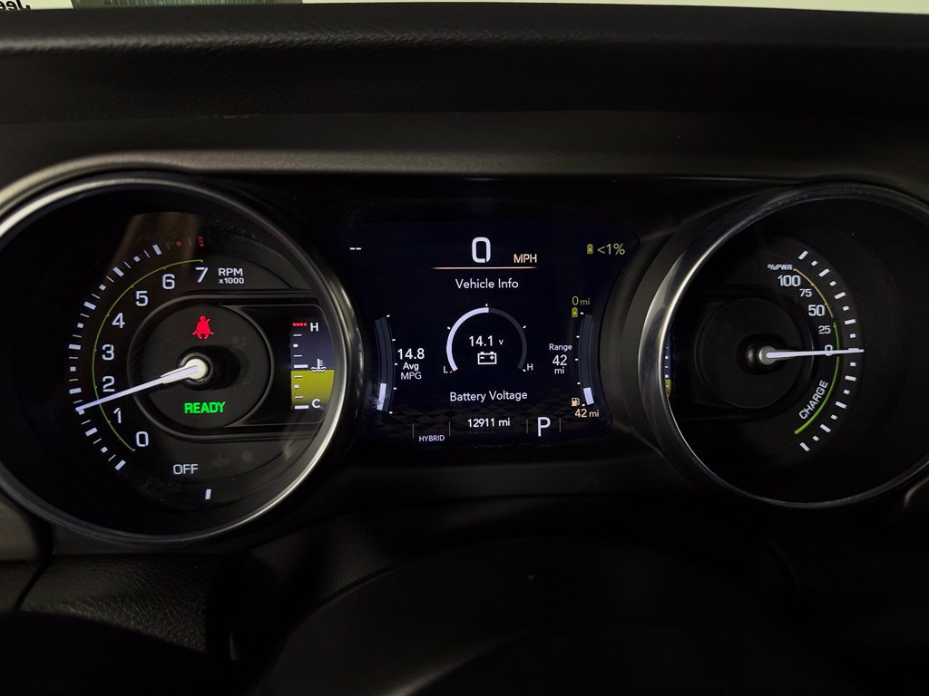 Used 2023 Jeep Wrangler Unlimited AWD/4WD image 17