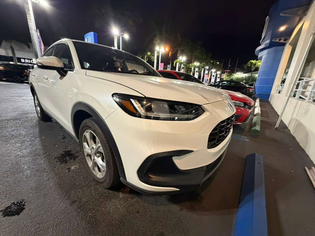 Used 2025 Honda HR-V LX image 4