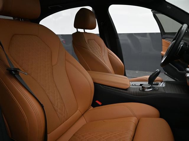 Used 2023 BMW 530i w/ Convenience Package image 21