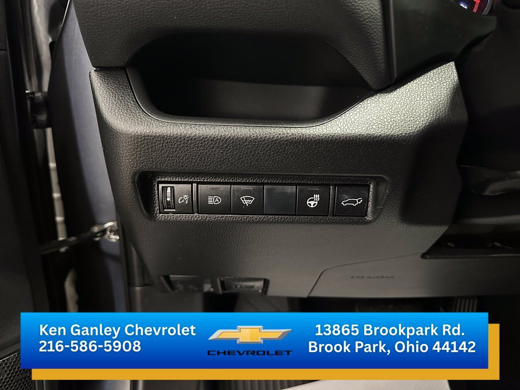 Used 2019 Toyota RAV4 XLE w/ Convenience Package AWD/4WD image 10