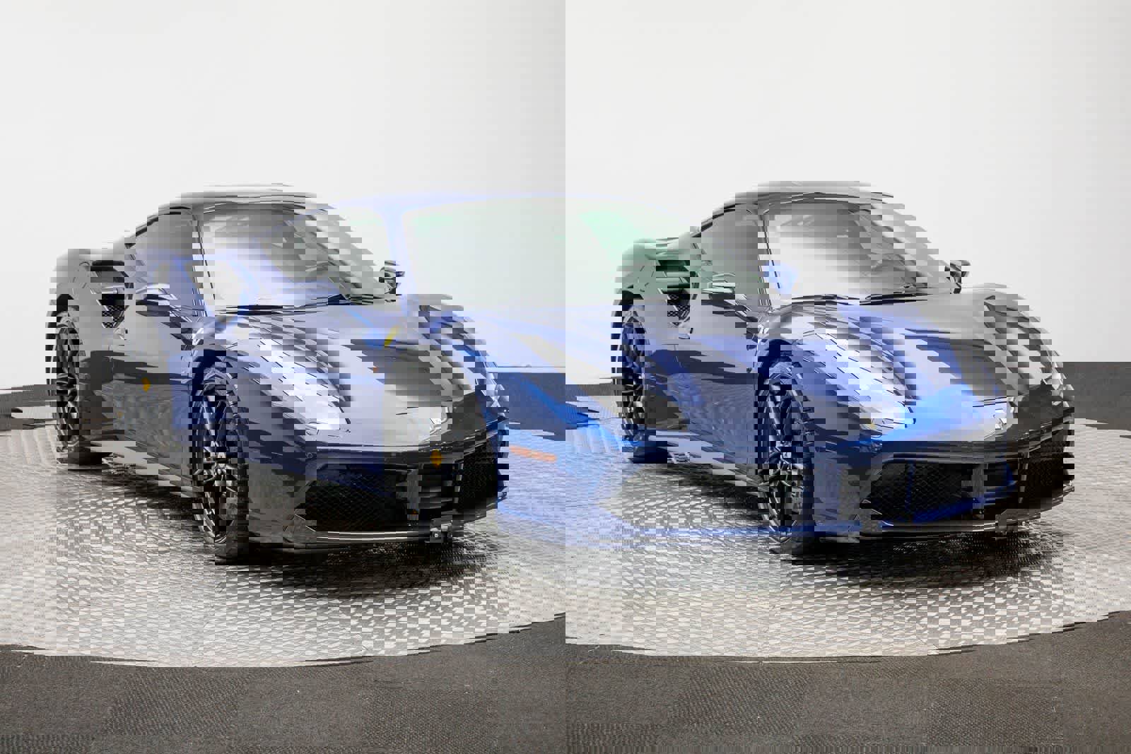 Used 2018 Ferrari 488 GTB image 63