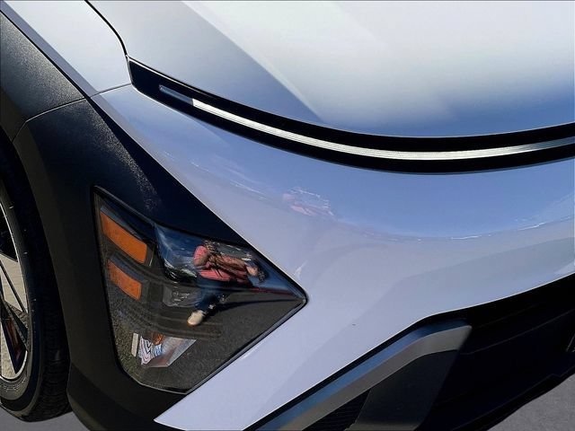 Used 2025 Hyundai Kona SEL FWD image 34