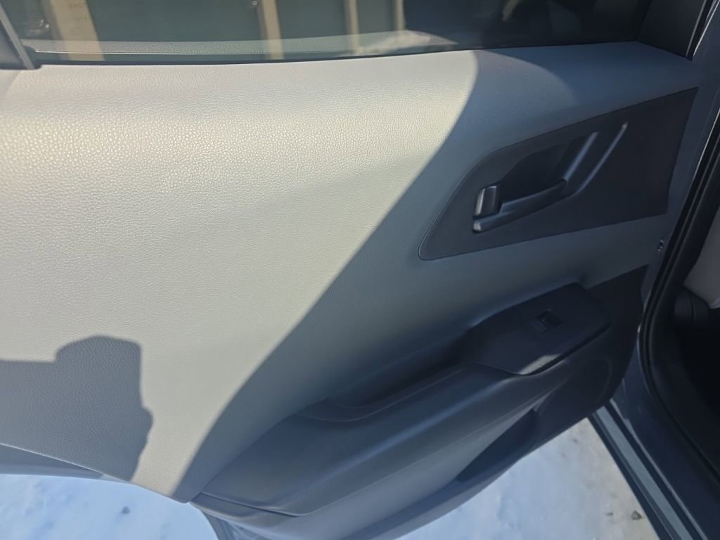 Used 2024 Toyota Prius LE image 14