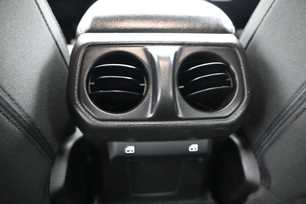 Used 2022 Jeep Gladiator Sport AWD/4WD image 14