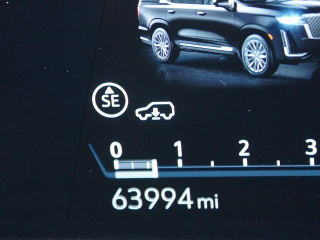 Used 2021 Cadillac Escalade ESV Premium Luxury Platinum image 4