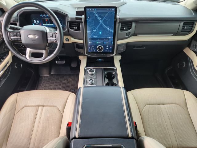 Used 2024 Ford Expedition Platinum image 23