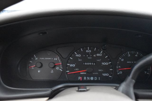 Used 2002 Ford Taurus SES FWD image 11