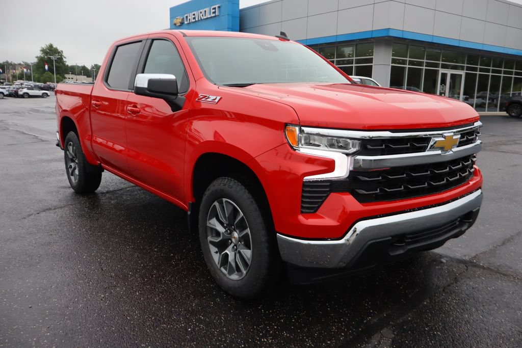 New 2026 Chevrolet Silverado 1500 LT w/ Z71 Off-Road Package AWD/4WD image 2