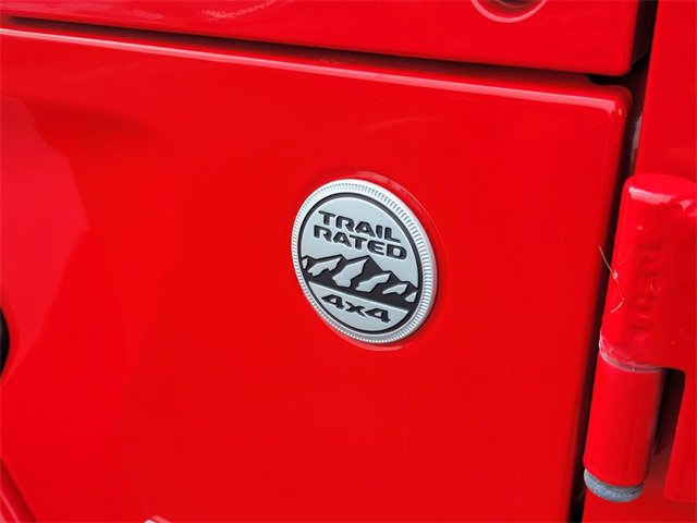 Used 2021 Jeep Wrangler Unlimited Sahara w/ Dual Top Group image 10