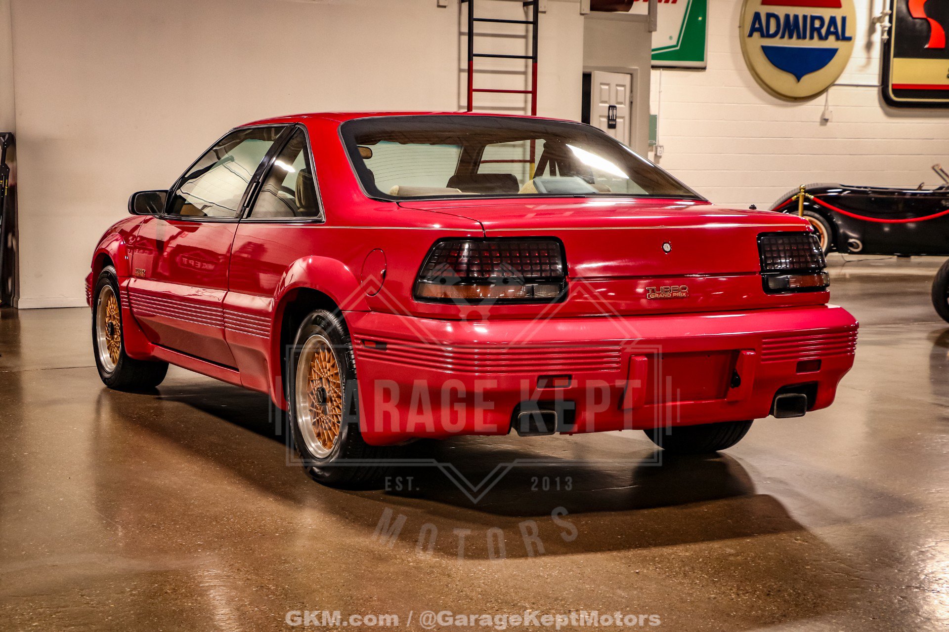 Used 1990 Pontiac Grand Prix SE FWD image 7