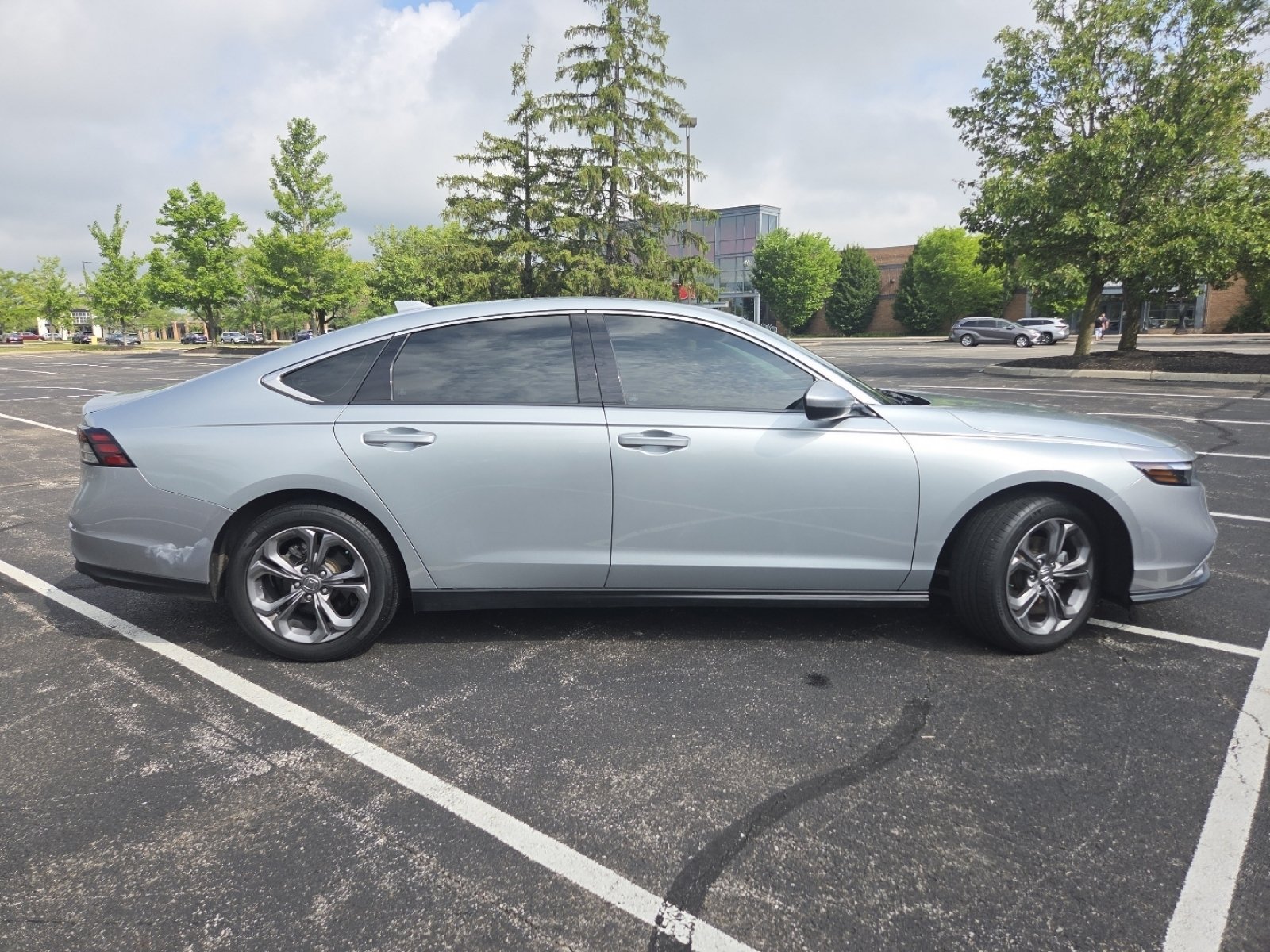 Certified 2024 Honda Accord EX image 21