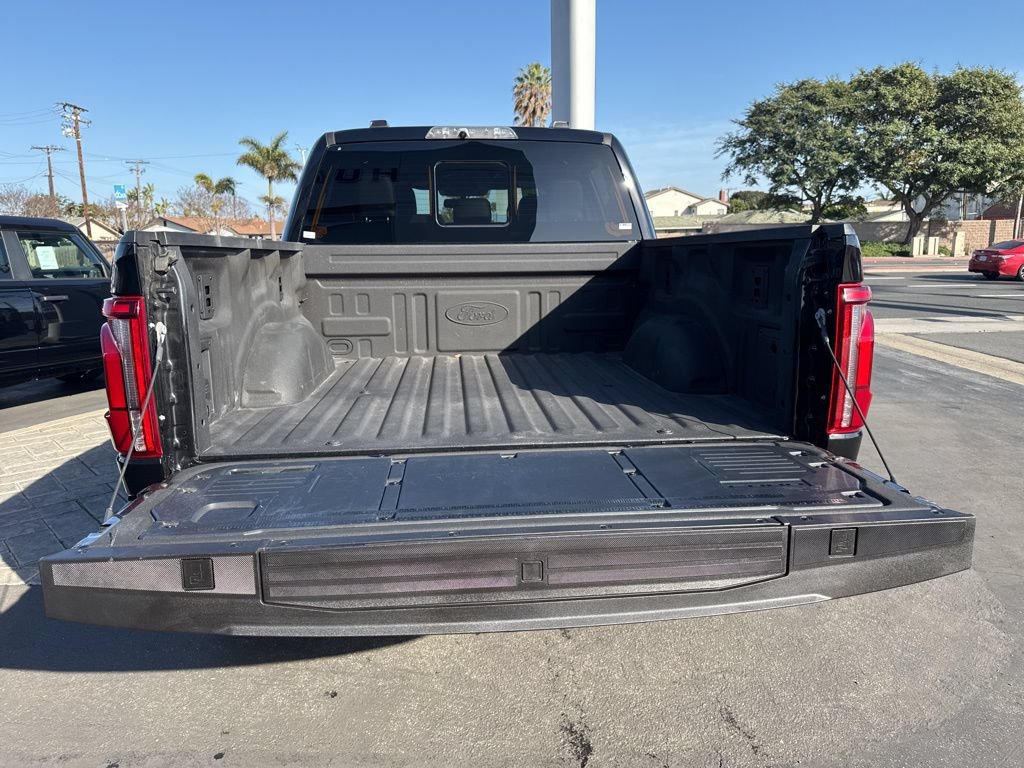 Used 2025 Ford F150 Raptor AWD/4WD image 6