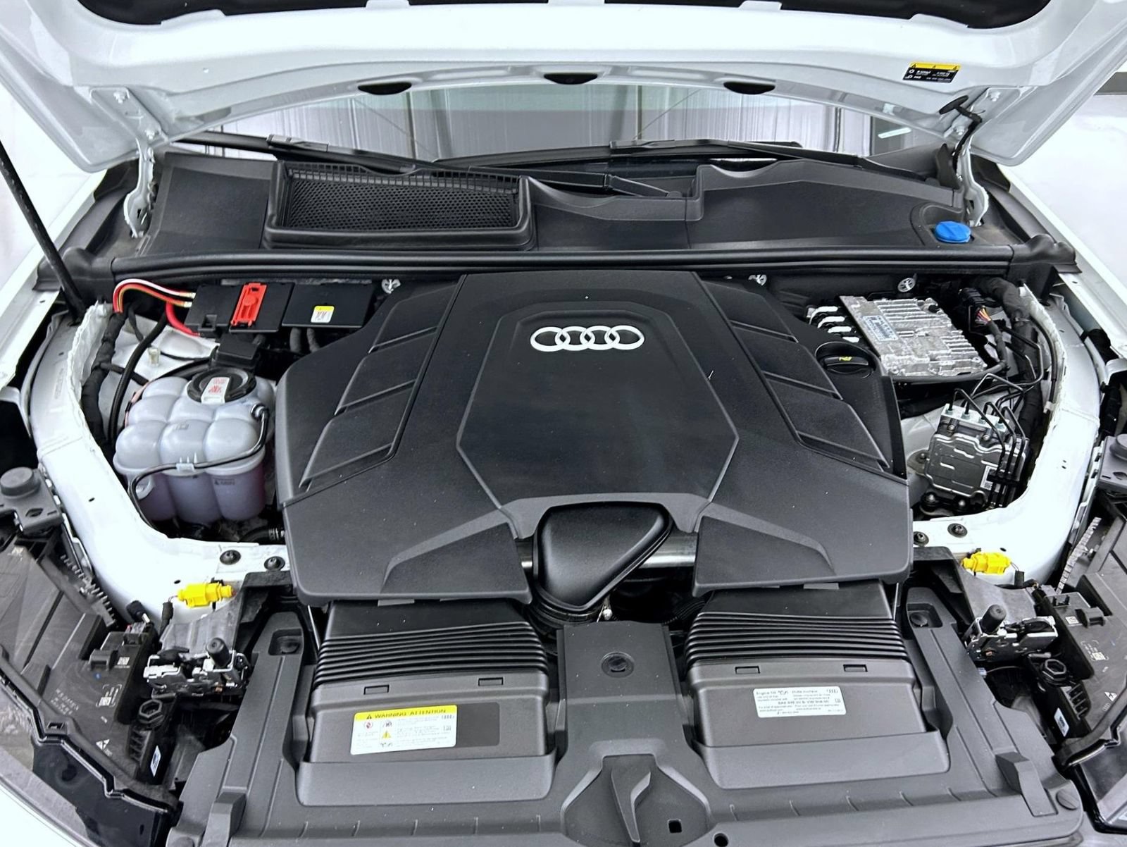 Used 2025 Audi Q7 3.0T Premium Plus w/ Premium Plus Package AWD/4WD image 22
