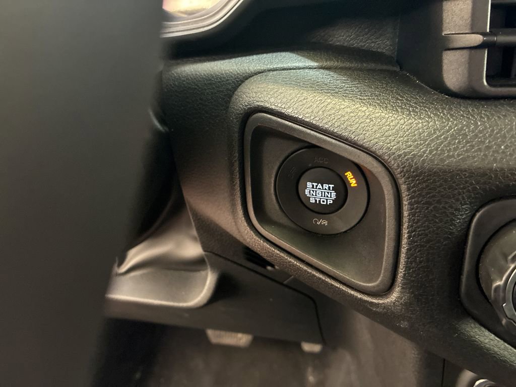 Used 2025 Jeep Wrangler Unlimited Sport AWD/4WD image 21