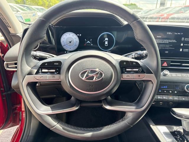 Used 2023 Hyundai Elantra Limited image 29