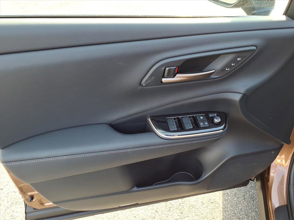 New 2026 Toyota Crown Signia AWD/4WD image 9