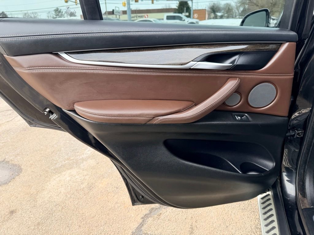 Used 2016 BMW X5 xDrive50i image 14