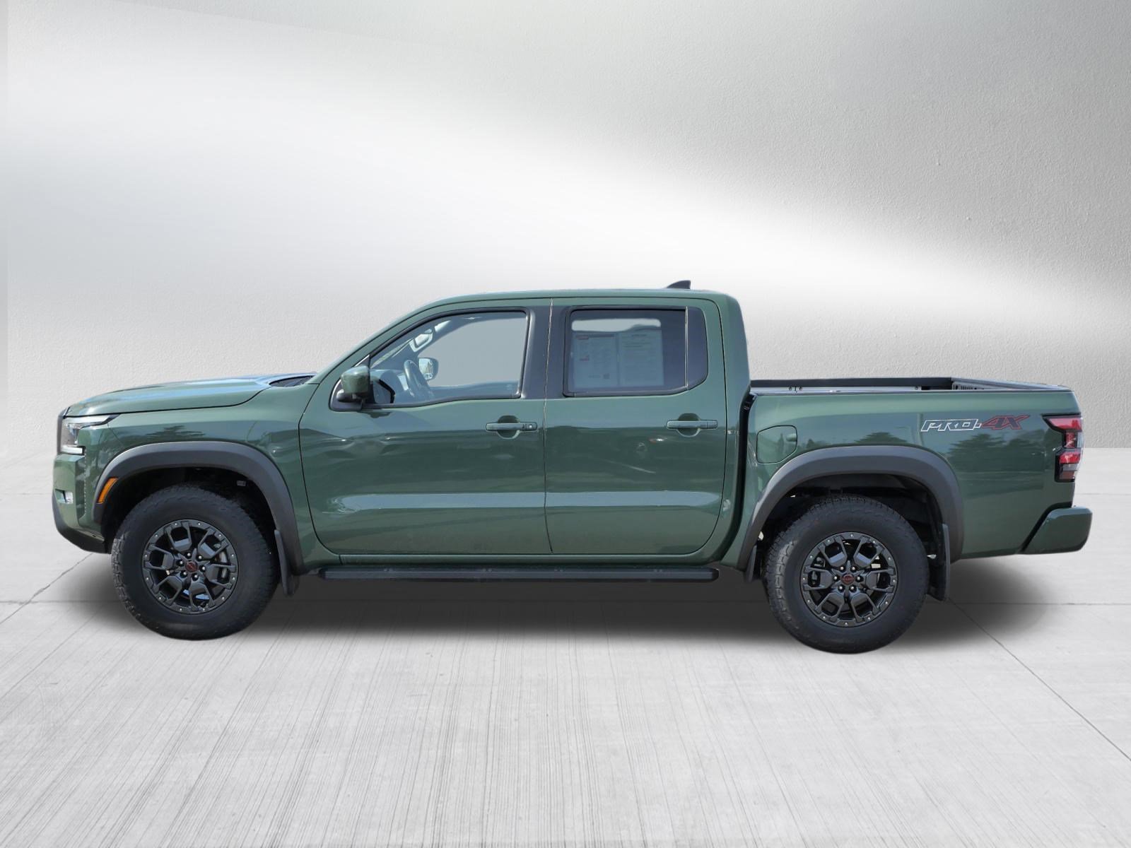 Used 2023 Nissan Frontier PRO-4X w/ Pro-4X Premium Package image 4