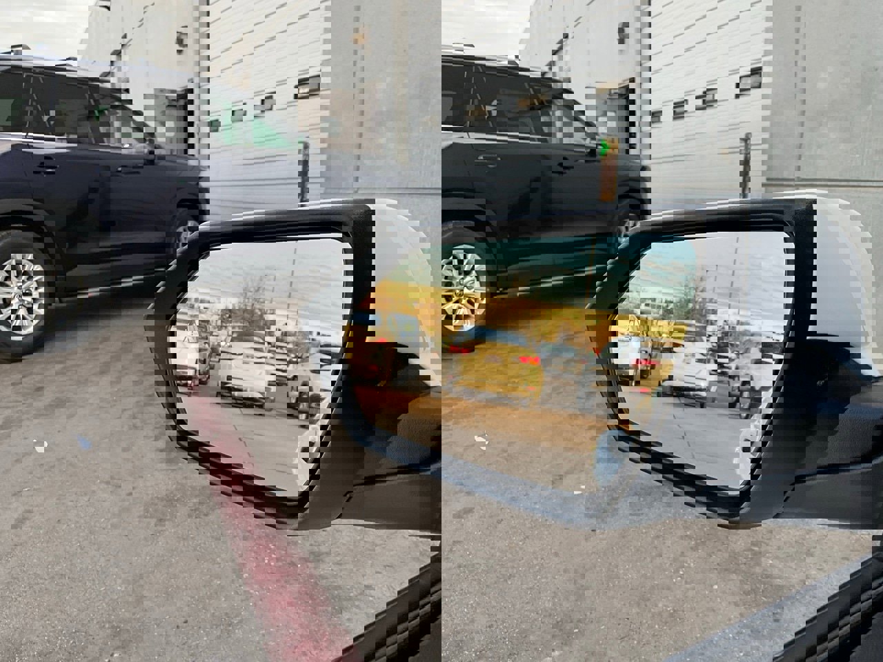 Used 2025 Hyundai Elantra Limited image 20