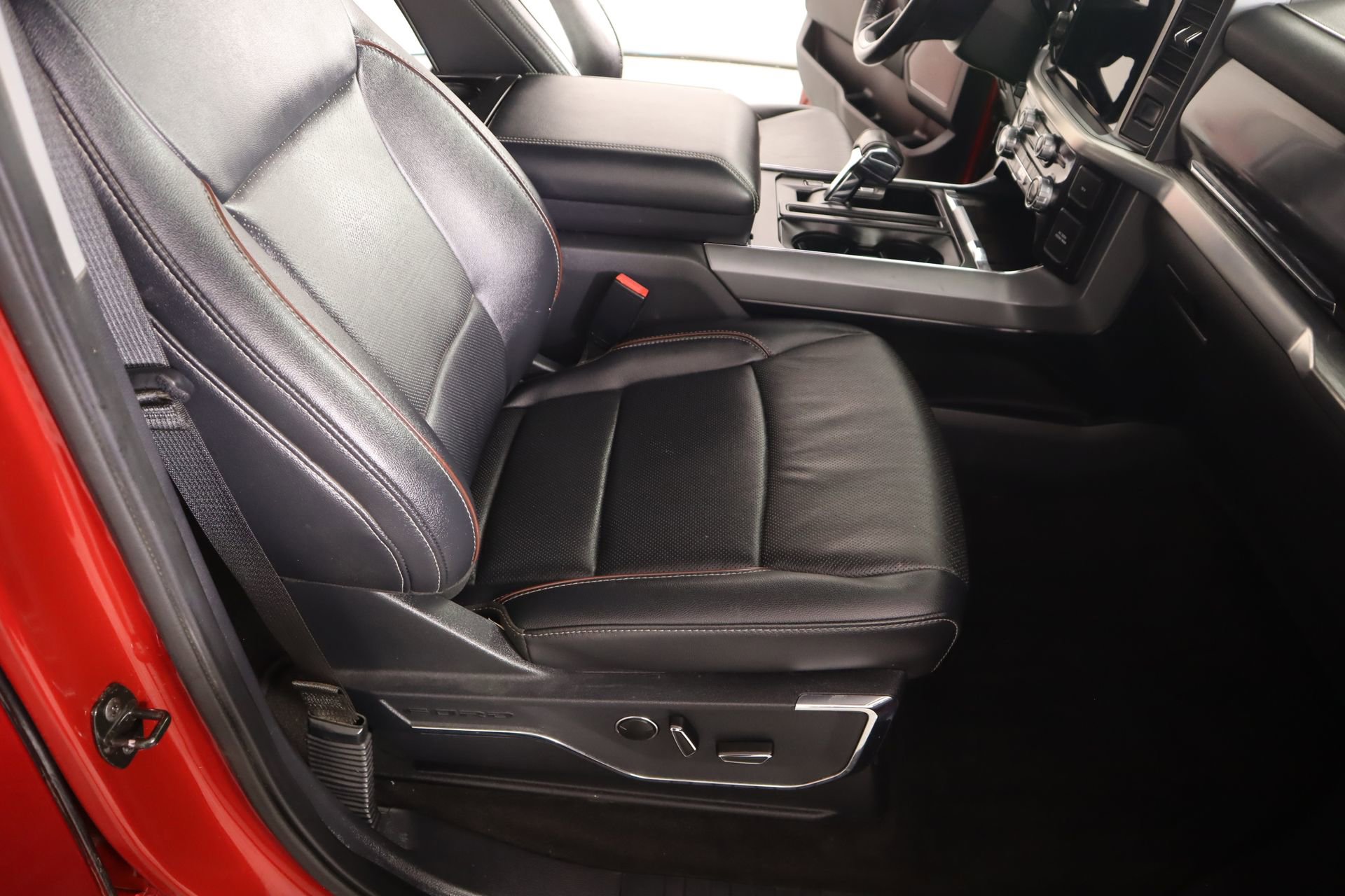 Used 2021 Ford F150 Lariat image 15