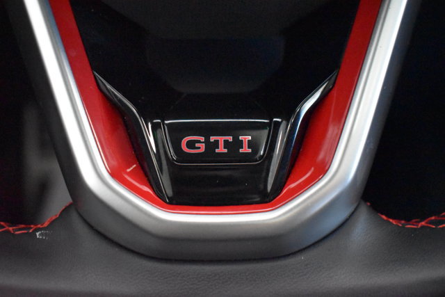 Used 2025 Volkswagen GTI SE FWD image 21