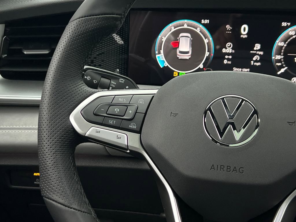 New 2026 Volkswagen Tiguan SE R-Line image 31