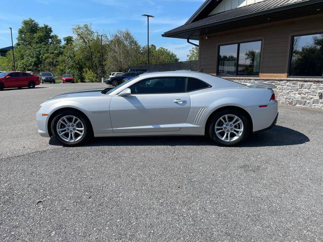 Used 2015 Chevrolet Camaro LT RWD image 5
